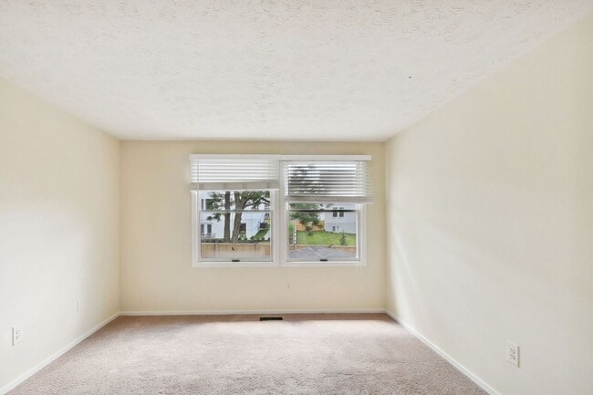 Building Photo - 1402 Kingstream Dr
