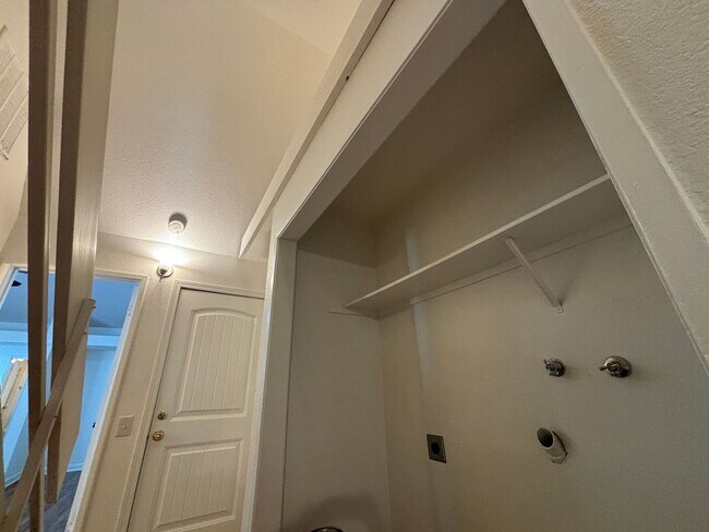 Building Photo - El Paso