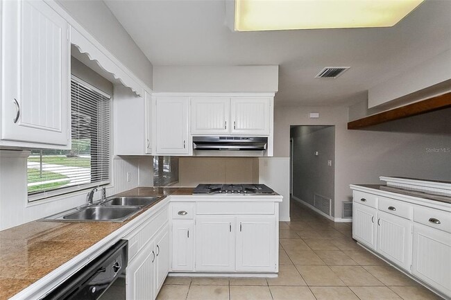 Building Photo - 1139 Cir Dr-