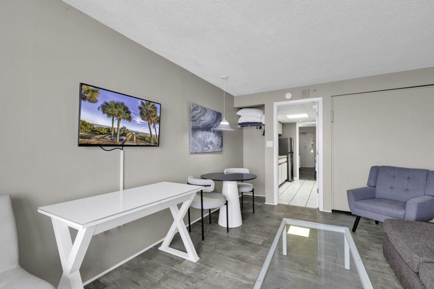 Building Photo - 2300 N Ocean Blvd