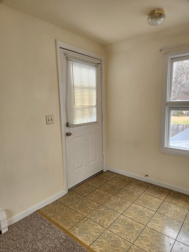 Building Photo - 96 Portland Ave