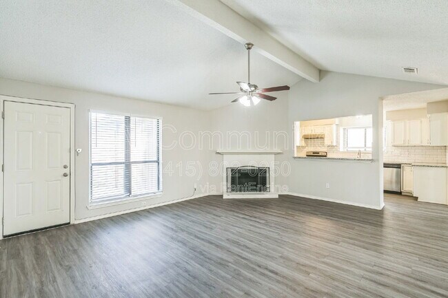 Building Photo - 2804 Red River St