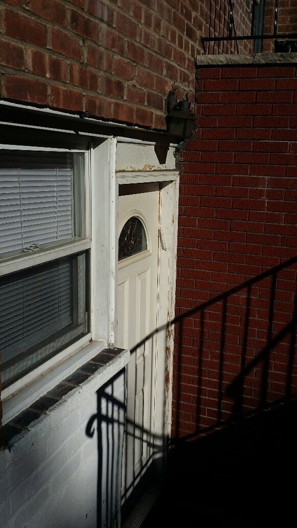Building Photo - 708 Avenue Y