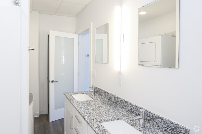 Interior Photo - Broadway Lofts