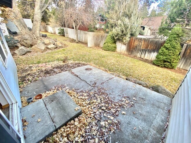 Building Photo - 1700nw9