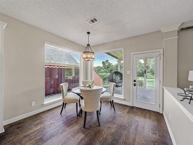 Building Photo - 520 Layton Dr