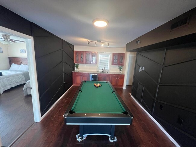 Building Photo - 239 N Derby Ave