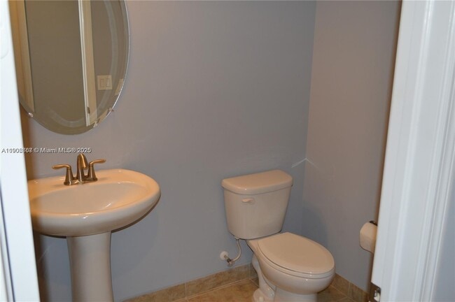 Building Photo - 5228 SW 77th Way