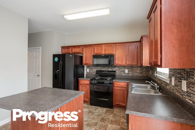 Building Photo - 5447 Bighorn Pass