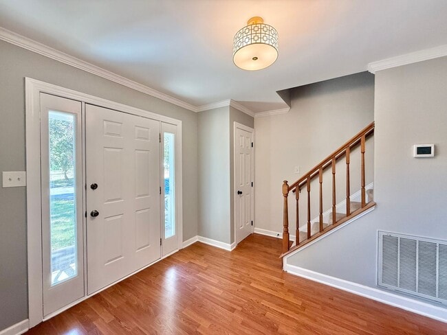 Building Photo - Recently Remodeled 4BD, 2.5BA North Raleig...