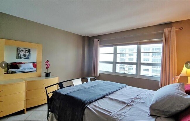 Building Photo - 133 N Pompano Beach Blvd