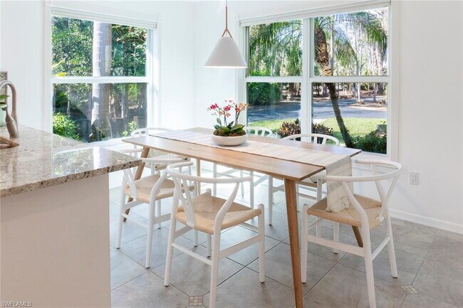 Building Photo - Golden Gate Estates Single Family home on ...
