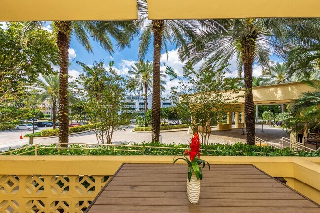 Building Photo - 2501 S Ocean Dr