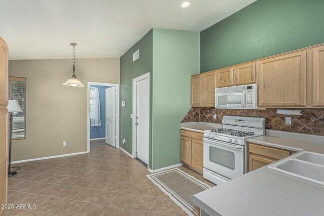 Building Photo - 17562 W Dalea Dr