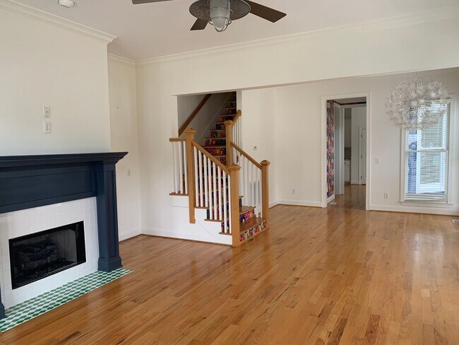 Building Photo - AVAILABLE NOW