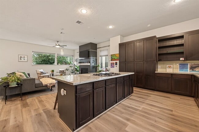 Building Photo - 1620 McDonald St