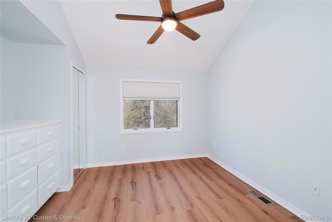 Building Photo - 1083 N Livernois Rd