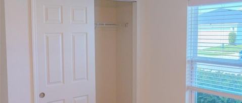 Building Photo - 275 Lake Lucerne Way