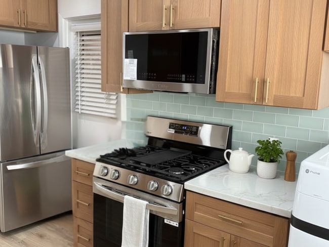 Interior Photo - 1802 Ocean Park Blvd., Santa Monica, CA 90405