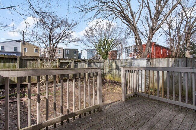 Building Photo - 612 N 32nd St