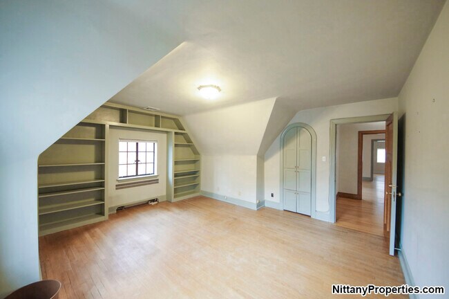 Building Photo - 100 N Patterson St