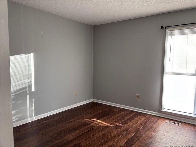 Building Photo - 5602 Bimini Pl