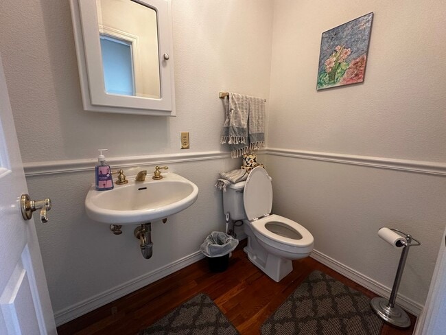 Building Photo - Light Filled 4 Bedroom 2.5 Bathroom Two-St...
