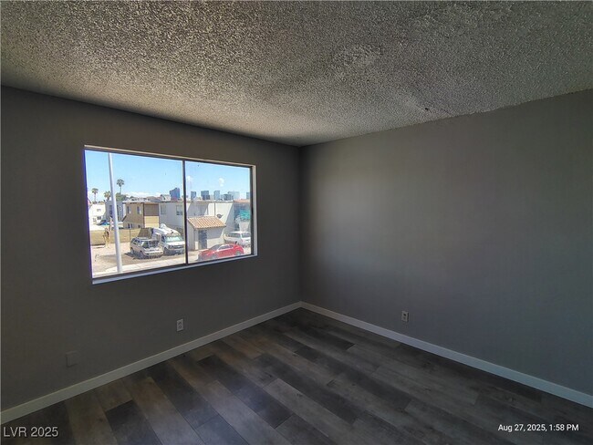 Building Photo - 3663 Kolendo Ct