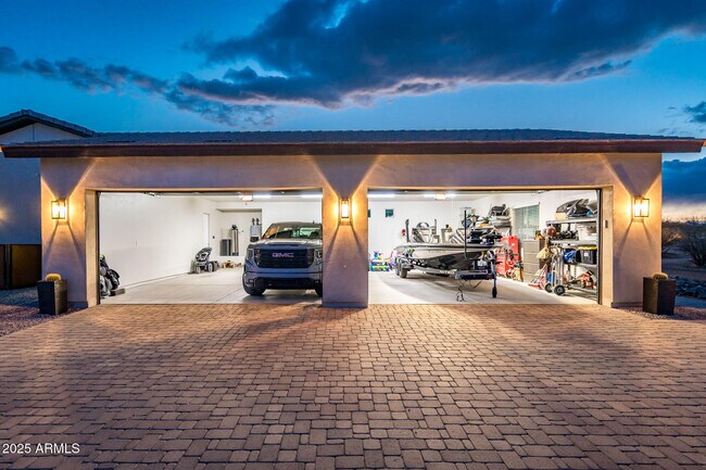Building Photo - 15223 E Lone Mountain Rd