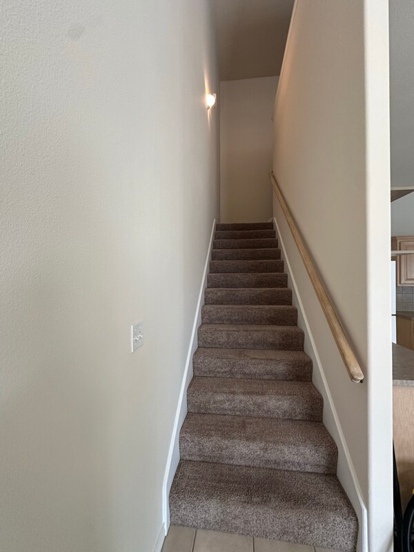 Building Photo - 15505 Palmira Ave