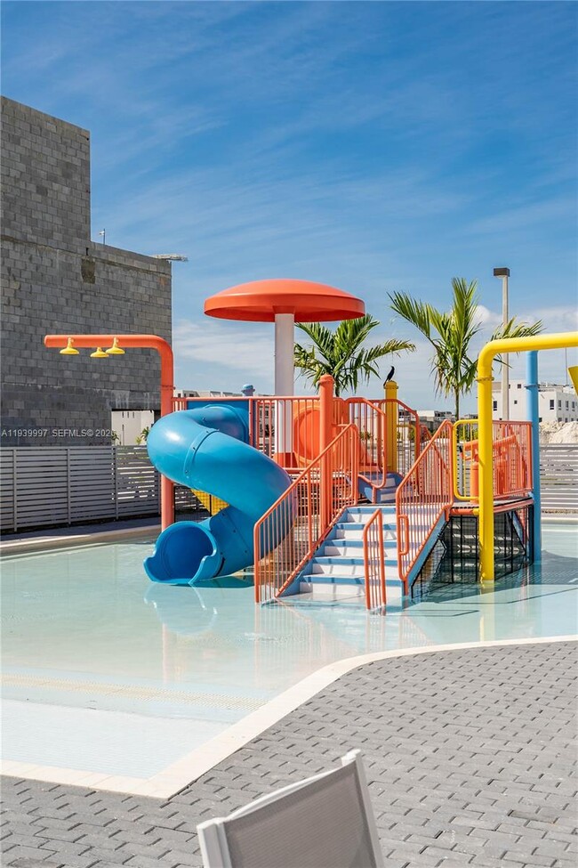 Building Photo - 6410 NW 105th Pl