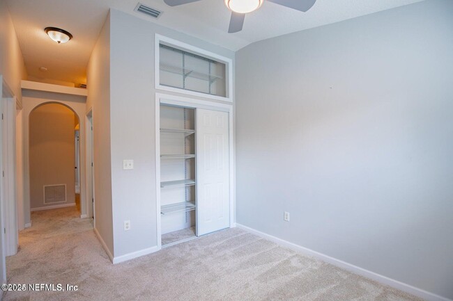 Building Photo - 721 Crystal Way