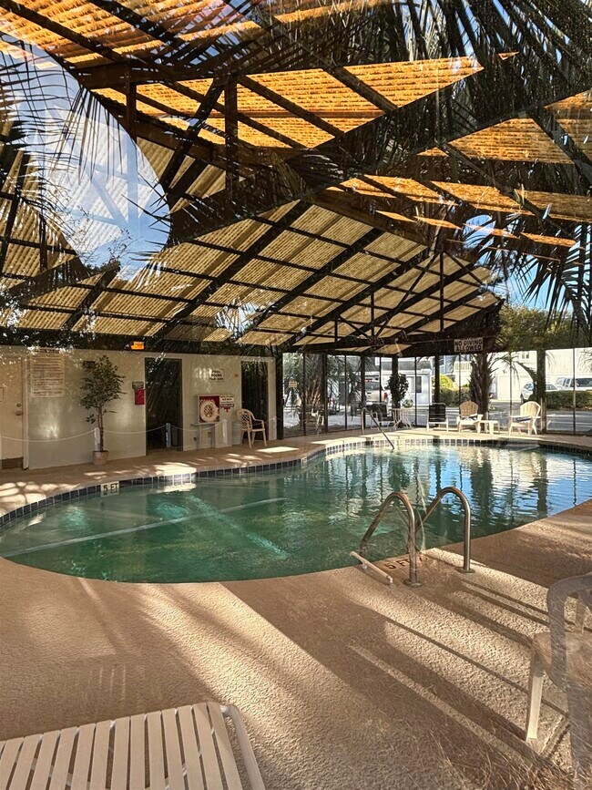 Building Photo - 3700 Golf Colony Ln