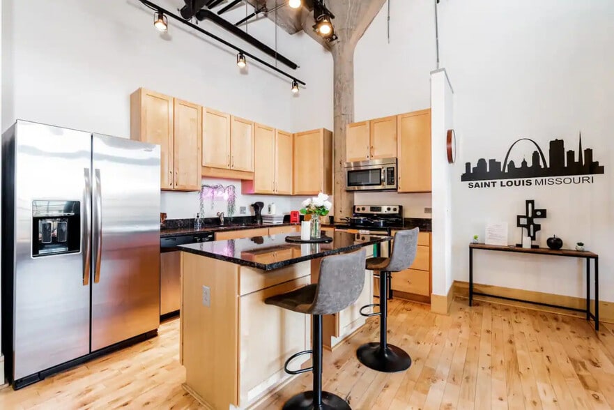 Building Photo - AdlerFrame Lofts