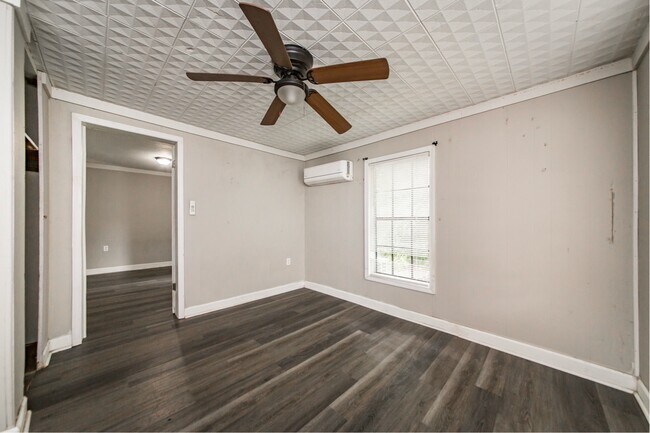 Building Photo - 308 N Scott St