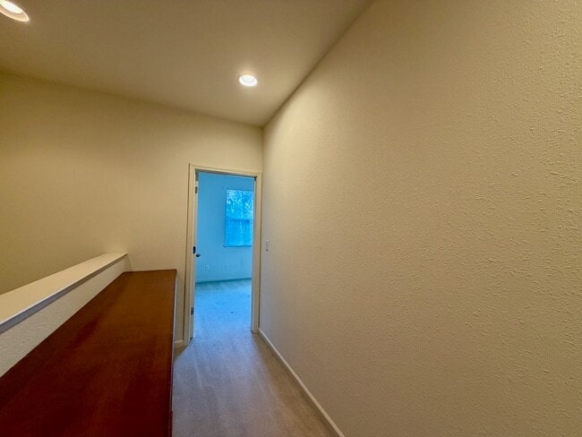 Building Photo - 2100 Beech Cir