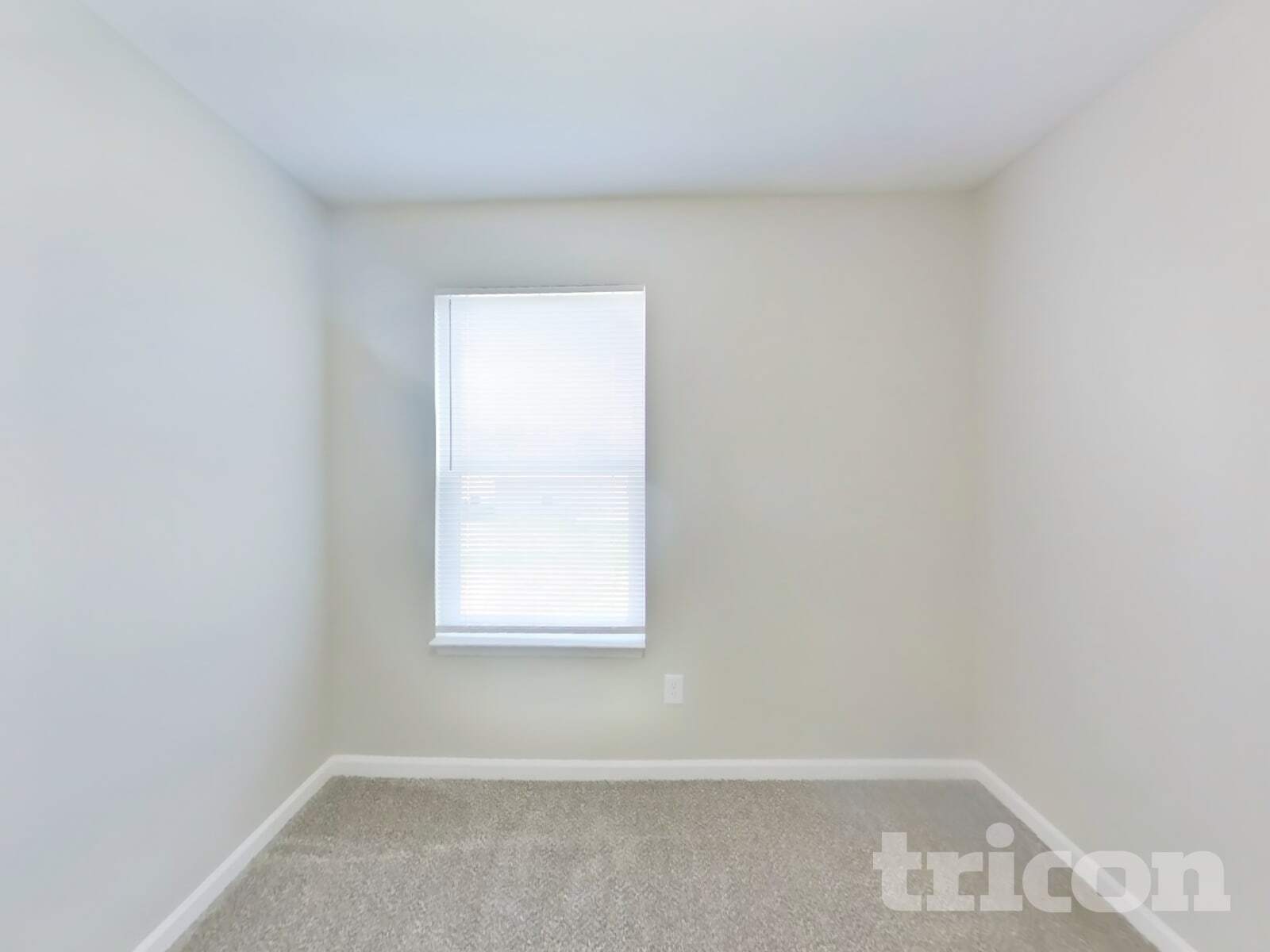 Building Photo - 2887 Beethoven Ave