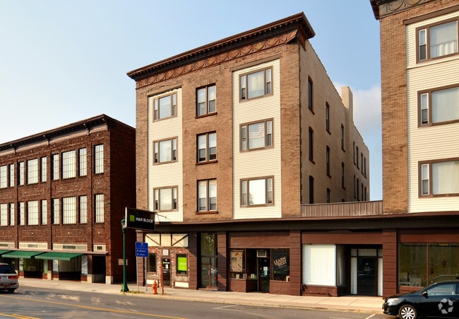 Building Photo - Black River Apartments