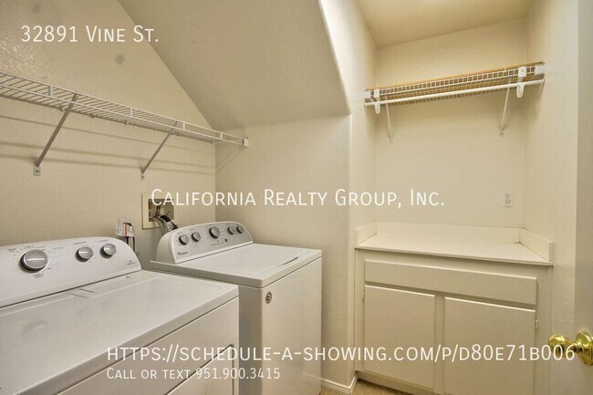 Building Photo - 32891 Vine St