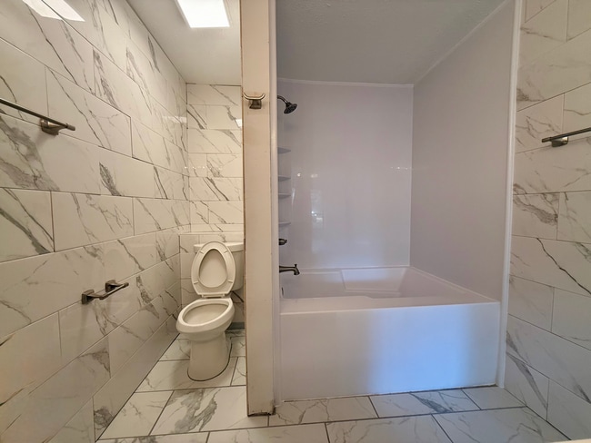 Building Photo - Briarcliffe Condo for Rent