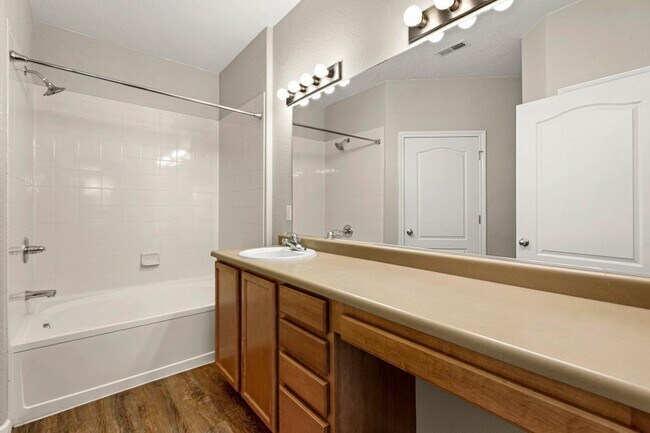 Building Photo - 5551 W 29th St