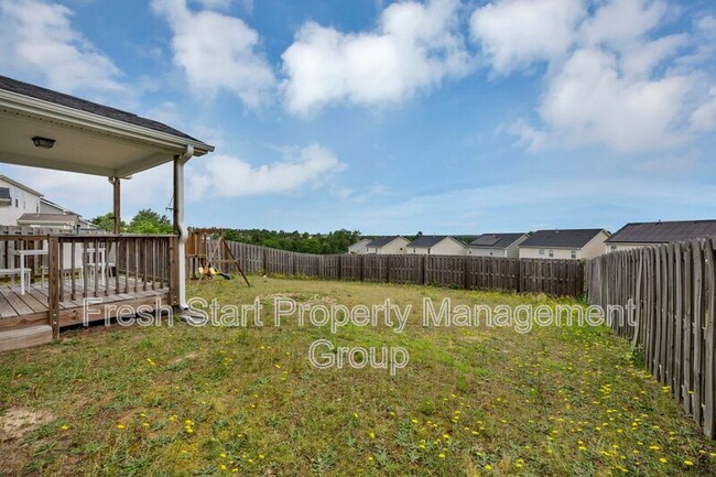 Building Photo - 300 Barony Pl Dr