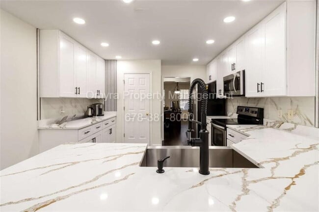 Building Photo - Beautiful 4 Bedroom House in Grayson!
