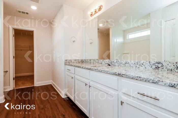 Building Photo - 107 Scots Pne Ct