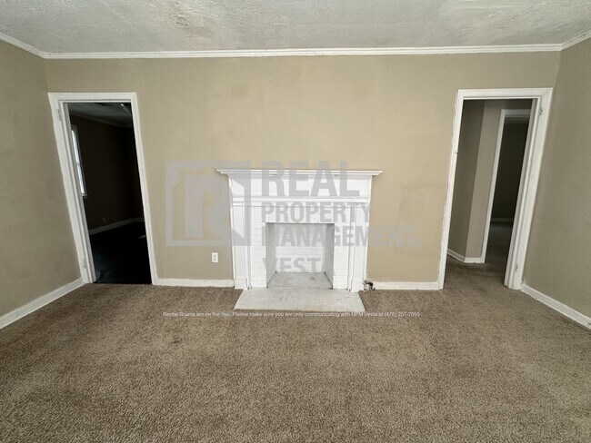 Building Photo - 3346 Shaw Dr