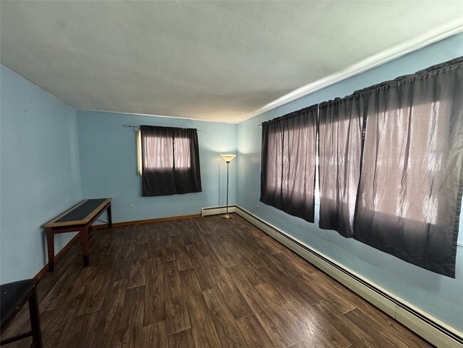 Building Photo - 58 High St