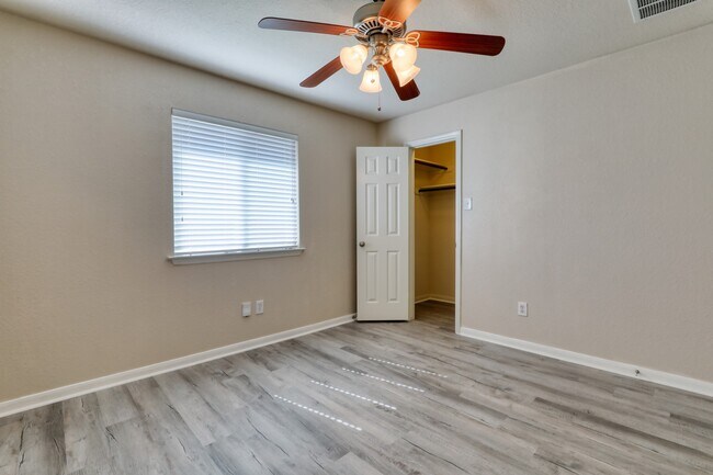 Building Photo - 21518 Mt Elbrus Way