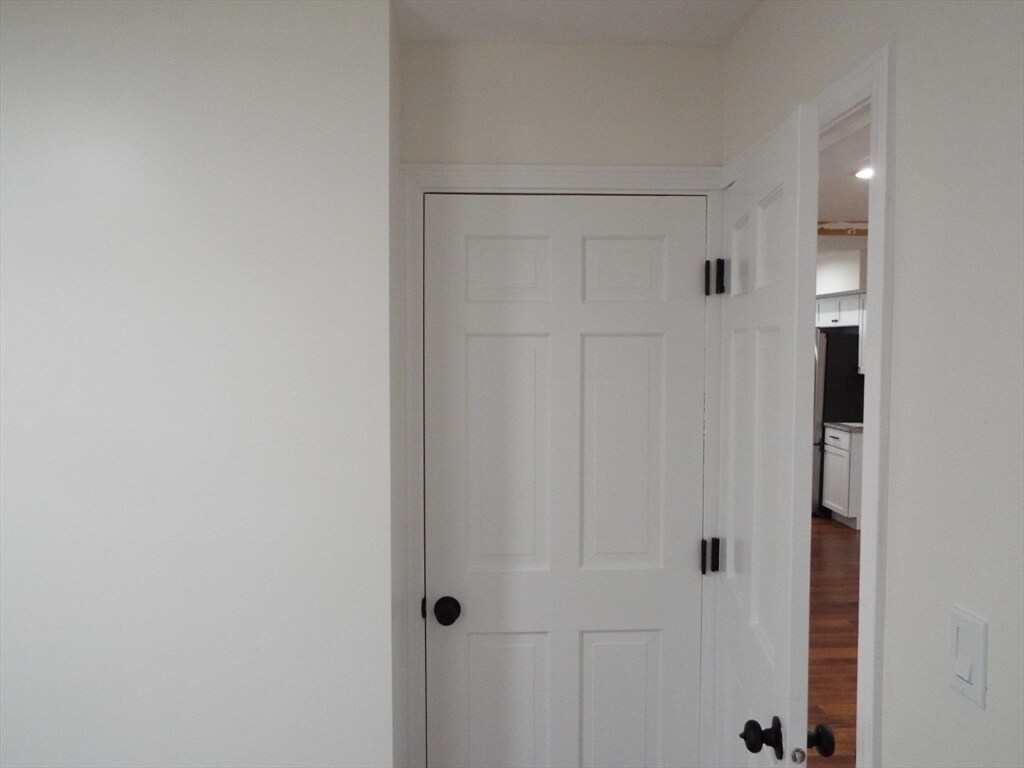 Building Photo - 92 Rockland St