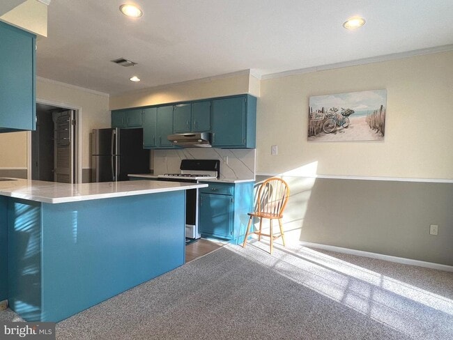 Building Photo - 5 Emily Ct