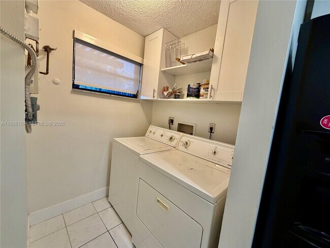 Building Photo - 11336 NW 16th St